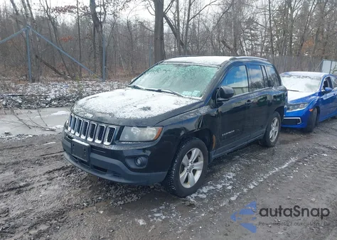 2016 Jeep Compass Sport из США, поврежденный, VIN 1C4NJDBB1GD521594